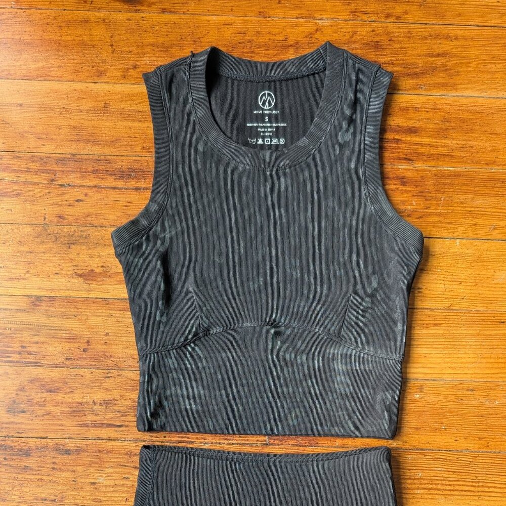 Move Theology Black Leopard Matching Tank and Shorts (Size S)